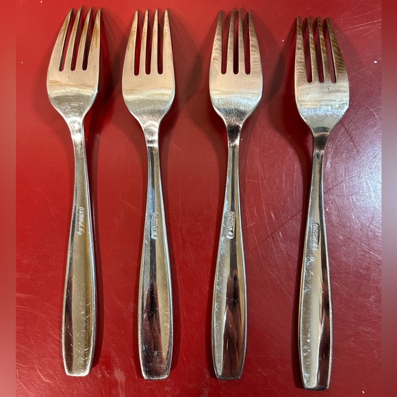 Oneida Satin Bristol Everdale Stainless Fork Set of 4 Flatware 8" Discontinued - Picture 3 of 4